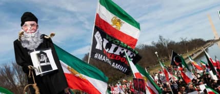 Muhalif halk da ayaklanırsa rejim mi devlet mi çöker?