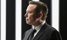 Musk Twitter'ı aldıktan sonra işten çıkarmalara başladı, 'kuş serbest bırakıldı' dedi