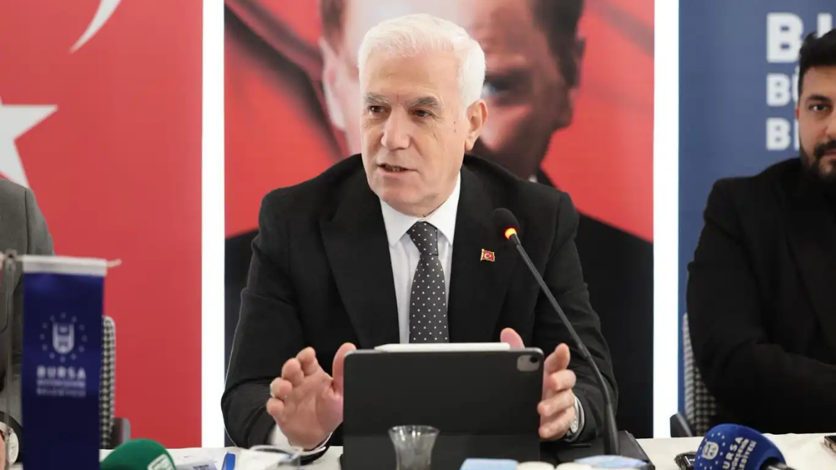 Mustafa Bozbey CHP'den istifa etti
