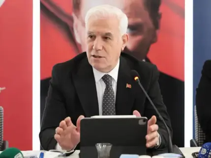 Mustafa Bozbey CHP'den istifa etti