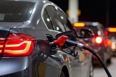 Gece yarısı tabelalar değişiyor: Motorine zam geliyor