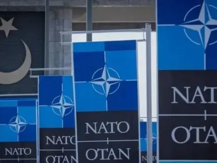 NATO Zirvesi'ne özel tedavülde kullanılacak 5 lira basıldı