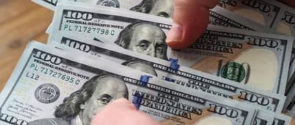Net UYP aralıkta 294,7 milyar dolar açık verdi