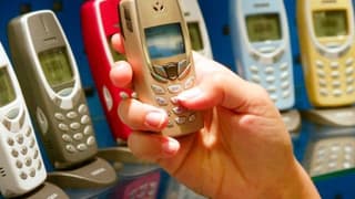 Nokia, tuşlu telefonlarla ayakta kalmaya çalışacak