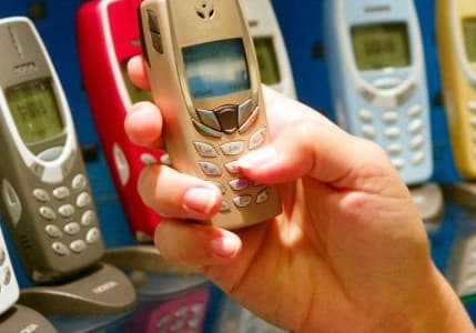 Nokia, tuşlu telefonlarla ayakta kalmaya çalışacak