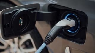 Norveç, elektrikli araçlara tam geçişe hazırlanıyor