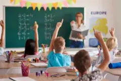 OECD'den yapay zeka raporu: Öğrenciler okuma becerisini kaybediyor