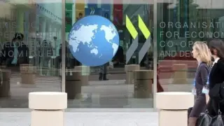 OECD Türkiye için büyüme tahminini düşürdü