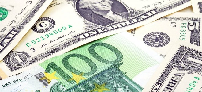 Önceki Güne Göre Dolar düştü, Euro Arttı