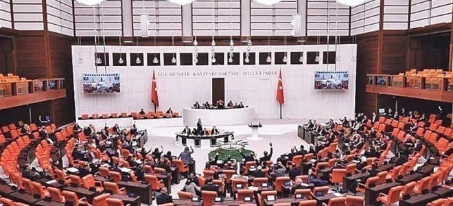 Önerge kabul edildi: TBMM'nin çalışma süresi 1 ay uzatıldı