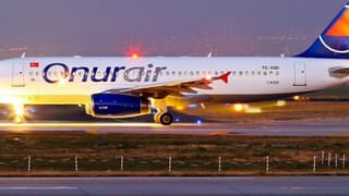 Onur Air Uçağı Rusya'da Acil Iniş Yaptı