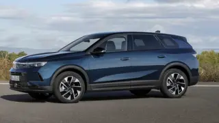 Opel ağustos fiyat listelerini güncelledi