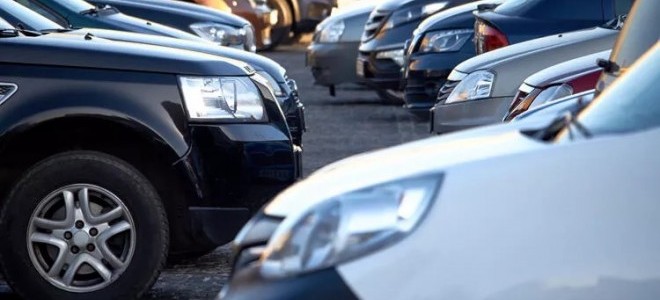 Otomobilde zam girdabı: Bugün fiyatı zamlanan araçlar