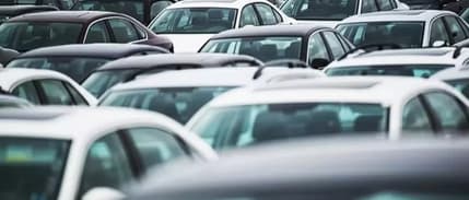 Otomobili elinde kalan galericiler araç kiralamaya yöneldi