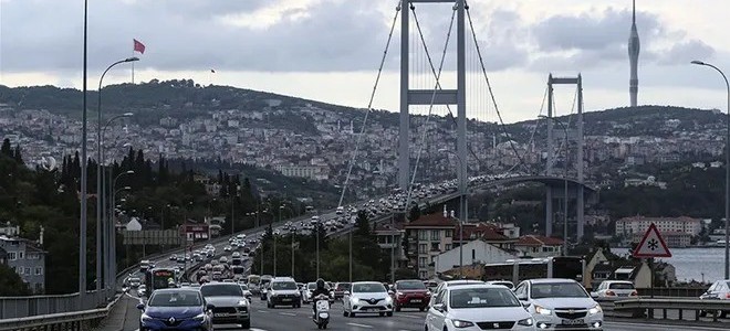 Otoyol ve köprü geçiş ücretlerine zam geldi