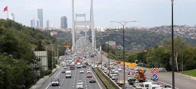 Otoyol ve köprü geçiş ücretlerine zam geldi