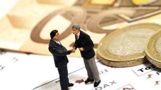 Özel sektör bir yılda 60.4 milyar dolar dış borç ödeyecek