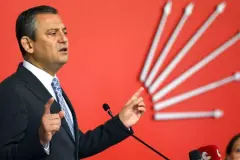 Özgür Özel'den CHP genel merkezinde birlik mesajı