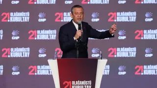 Özgür Özel olağanüstü kurultay için yeterli imza sayısına ulaştı