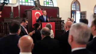 Özgür Özel, YENİ Parti'nin genel başkanı seçildi