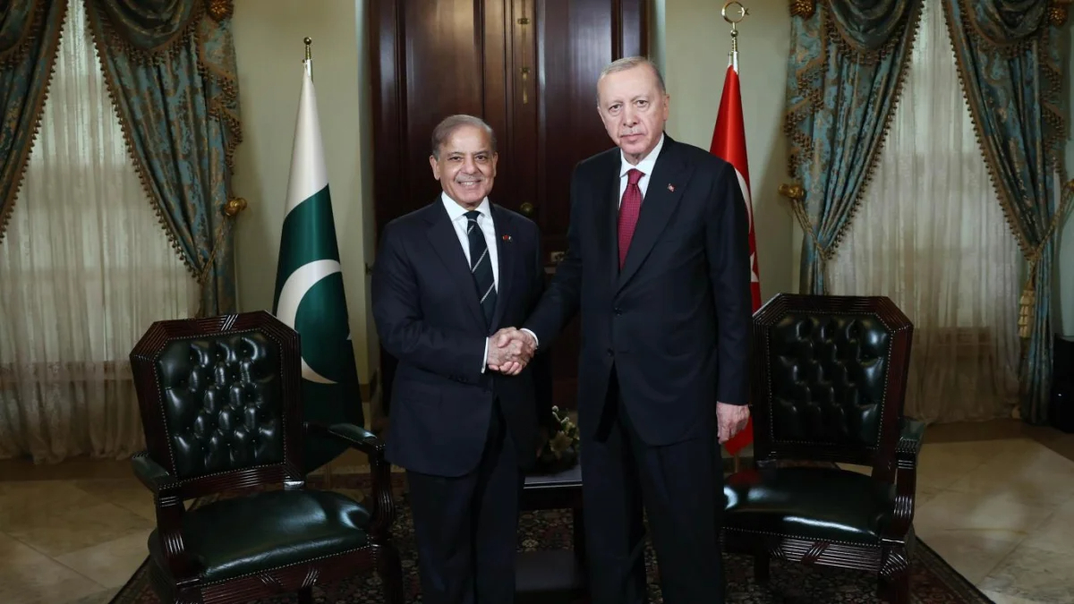 Pakistan Başbakanı Şerif Türkiye’ye geliyor