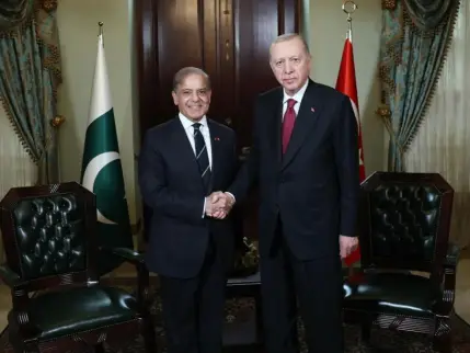 Pakistan Başbakanı Şerif Türkiye’ye geliyor