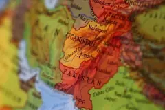 Pakistan'dan Afganistan'a hava saldırısı