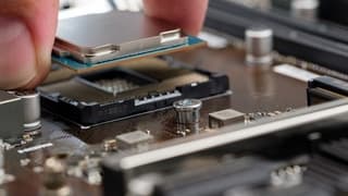 Para kazanmanın ötesinde bir yarış: Çip savaşlarında rekabet derinleşiyor