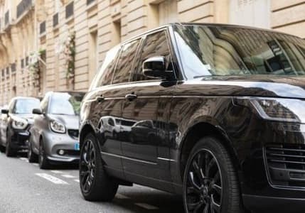 Paris’te yabancıların SUV araçlarının park ücreti 3 katına çıkacak