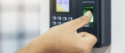 Parmak iziyle mesai takibi yapan işverene 300 bin TL para cezası