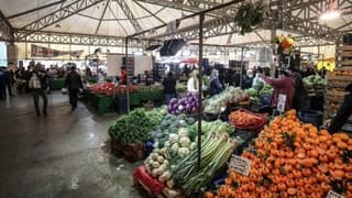 Pazar yerlerindeki alanlarla ilgili düzenleme yapıldı