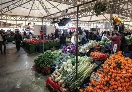 Pazar yerlerindeki alanlarla ilgili düzenleme yapıldı