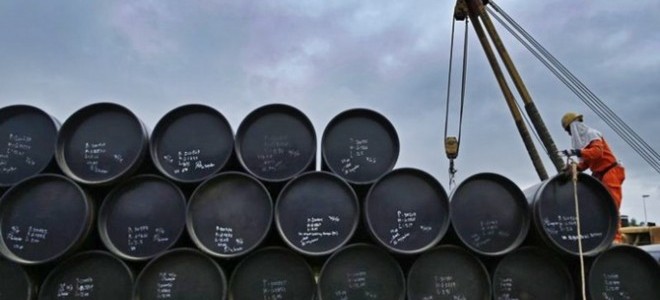 Petrol daralma beklentisiyle yükseldi