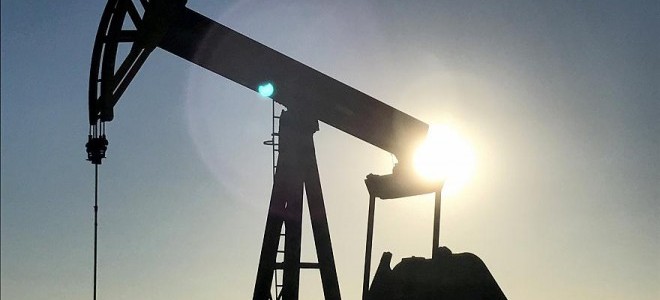 Petrol fiyatları 56 dolar düzeyine çekildi