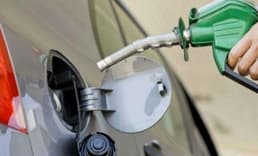 Petrol fiyatları 60 dolar düzeyine çekildi