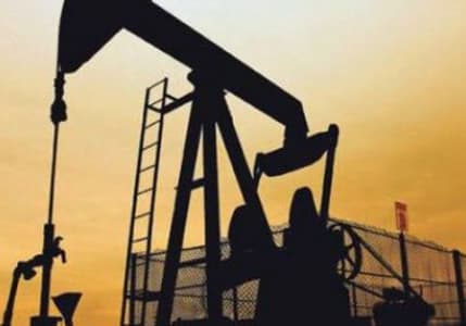 Petrol fiyatları 74 dolar düzeyine döndü