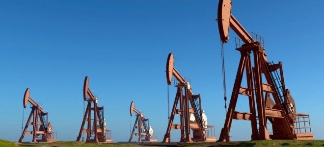 Petrol Fiyatları 80 Dolar Sınırında Tutunuyor