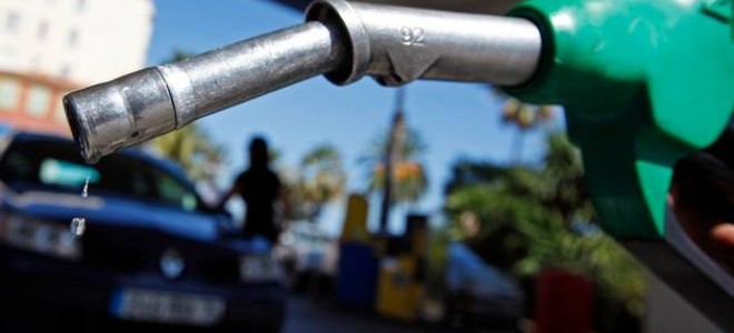 Petrol fiyatları ABD yaptırımları etkisiyle yükseldi