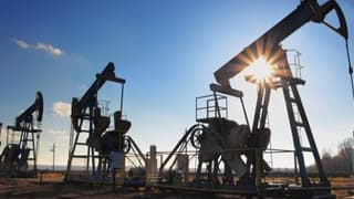 Petrol fiyatları Çin ve Japonya etkisiyle yükseldi