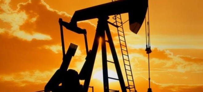 Petrol fiyatları karışık seyrediyor