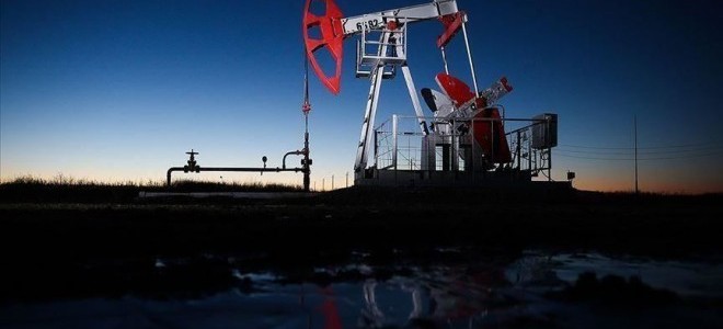 Petrol fiyatları küresel gelişmelerle karışık