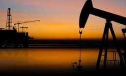 Petrol fiyatları küresele ekonomik büyüme endişeleriyle düştü