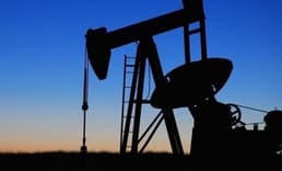 Petrol fiyatları son 13 ayın en yüksek seviyelerinde seyrediyor