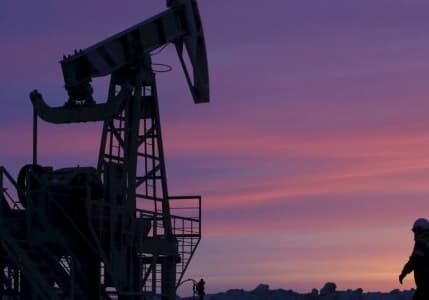 Petrol fiyatları talebin azalacağı endişeleriyle düştü
