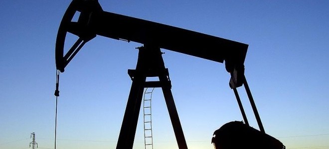 Petrol fiyatları talep artışı beklentisiyle yükseldi