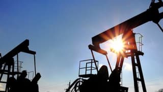 Petrol fiyatları dört ayın zirvesinden döndü