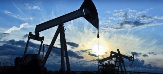 Petrol fiyatları ticaret gelişmeleri etkisiyle hafif geriledi