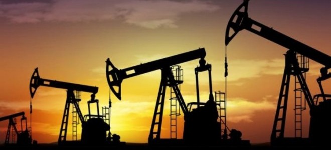 Petrol fiyatları ticaret toplantıları endişeleriyle düştü