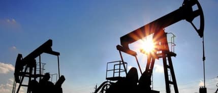 Petrol fiyatları yaptırım endişesiyle yükseldikten sonra geri döndü