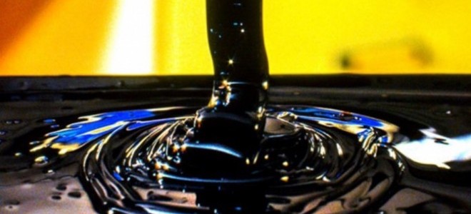 Petrol fiyatları zayıf talep endişeleriyle düştü